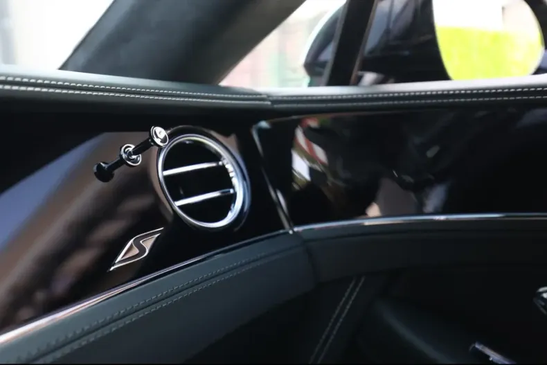 Bentley Continental din 2023 cu 8.960 km - oferta BEN160602 - foto 25