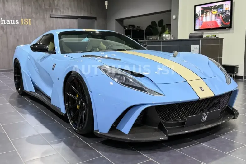 Ferrari 812 din 2022 cu 2.490 km - oferta FER160611 - foto 4