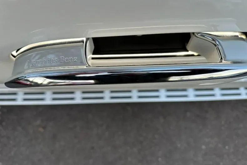 Mercedes-Benz EQS din 2023 cu 14.299 km - oferta MER160618 - foto 30