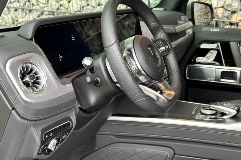 Mercedes-Benz G 500 din 2024 cu 7.900 km - oferta MER160619 - foto 13