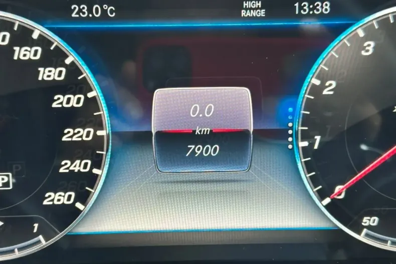 Mercedes-Benz G 500 din 2024 cu 7.900 km - oferta MER160619 - foto 20