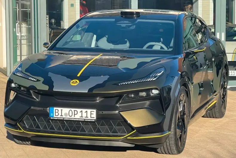 Lotus Eletre din 2024 cu 2.200 km - oferta LOT160621 - foto 6