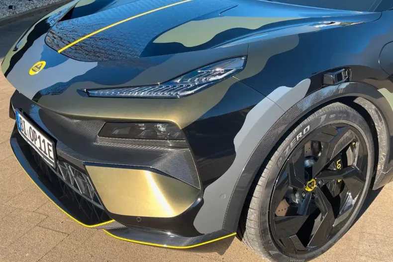 Lotus Eletre din 2024 cu 2.200 km - oferta LOT160621 - foto 13