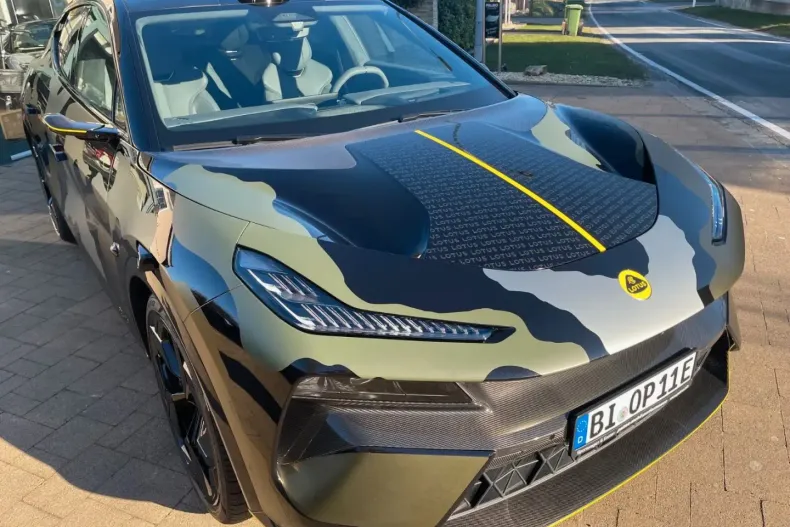 Lotus Eletre din 2024 cu 2.200 km - oferta LOT160621 - foto 15