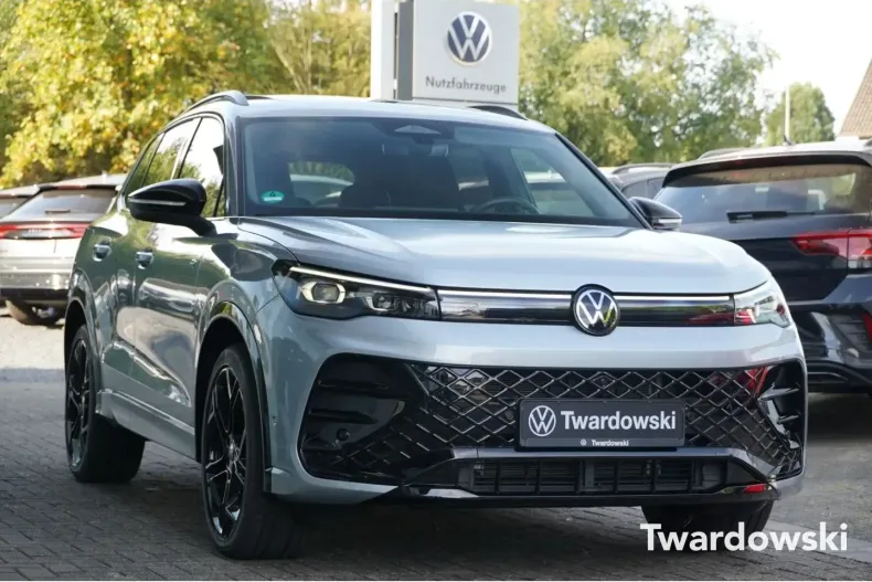 Volkswagen Tiguan din 2024 cu 15.756 km - oferta VOL160632 - foto 1
