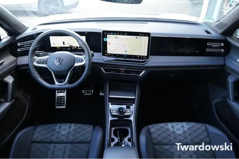 Volkswagen Tiguan din 2024 cu 15.756 km - oferta VOL160632 - foto 12