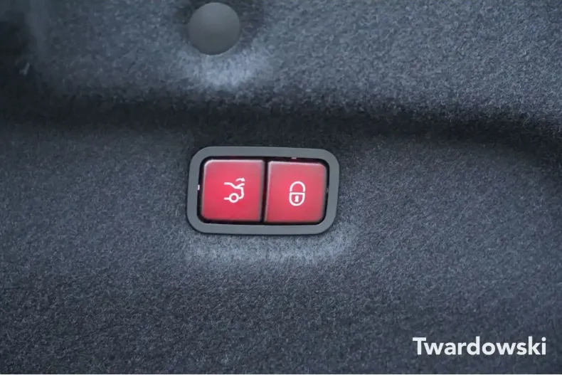 Mercedes-Benz SL 63 AMG din 2024 cu 18.645 km - oferta MER160634 - foto 17