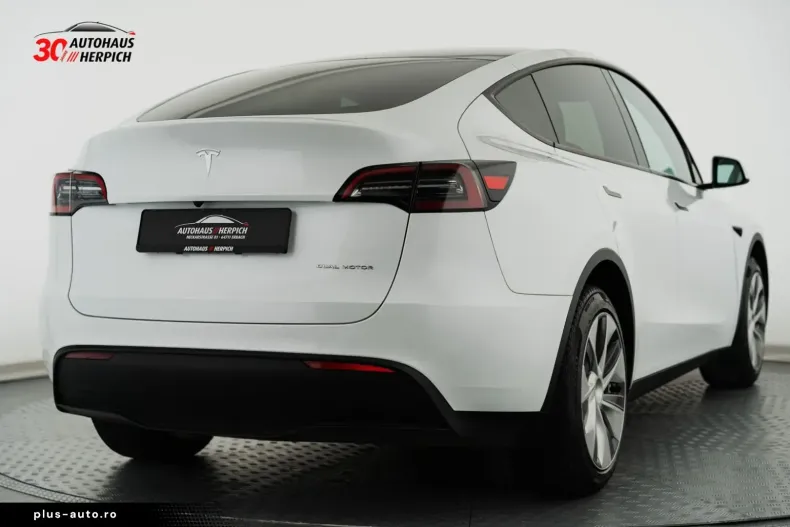 Tesla Model Y din 2023 cu 55.725 km - oferta TES160645 - foto 4
