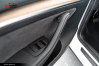 Tesla Model Y din 2023 cu 55.725 km - oferta TES160645 - foto 9