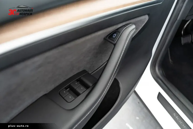 Tesla Model Y din 2023 cu 55.725 km - oferta TES160645 - foto 9