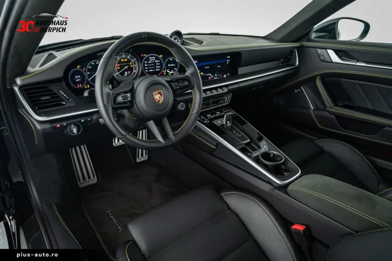 Porsche 992 din 2024 cu 7.610 km - oferta POR160646 - foto 9