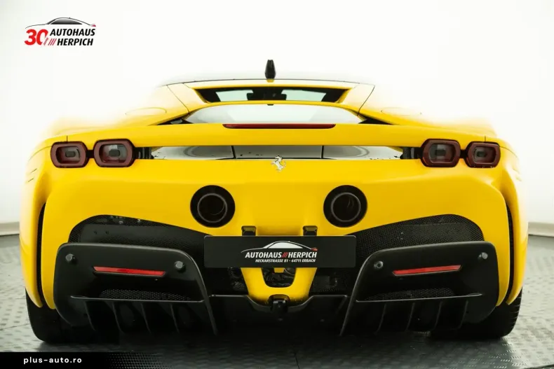 Ferrari SF90 din 2021 cu 1.827 km - oferta FER160655 - foto 4
