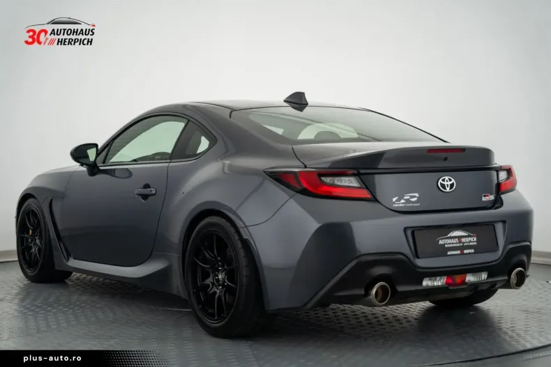 Toyota GR86 din 2023 cu 7.177 km - oferta TOY160663 - foto 3
