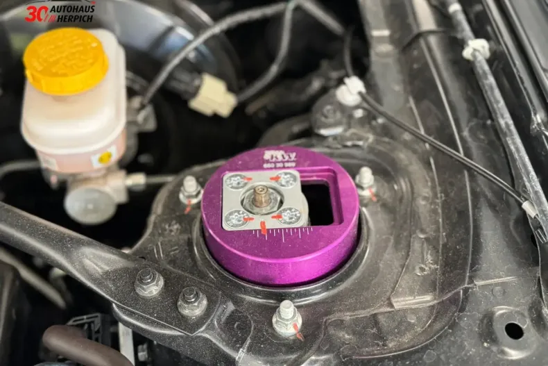 Toyota GR86 din 2023 cu 7.177 km - oferta TOY160663 - foto 9