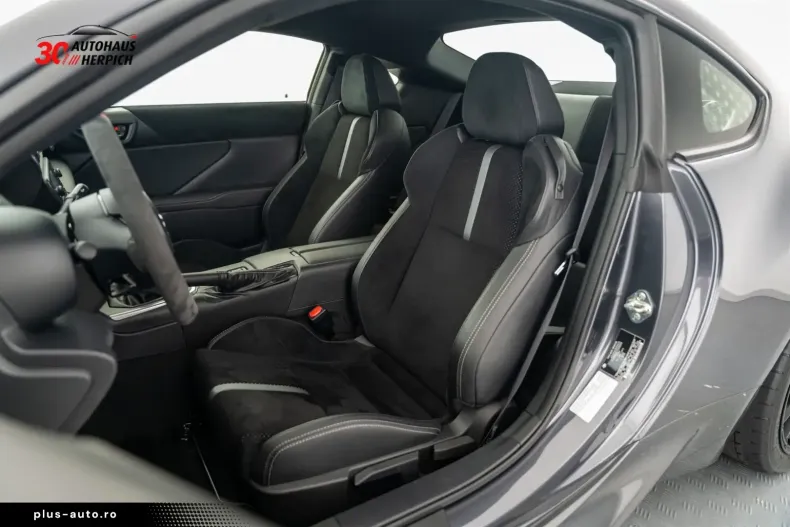 Toyota GR86 din 2023 cu 7.177 km - oferta TOY160663 - foto 11