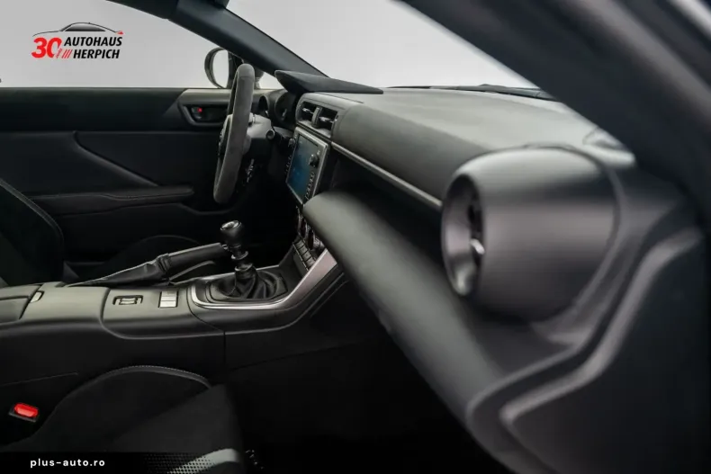 Toyota GR86 din 2023 cu 7.177 km - oferta TOY160663 - foto 14