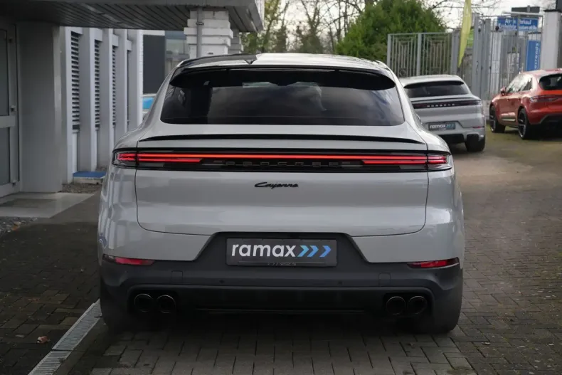 Porsche Cayenne din 2024 cu 22.000 km - oferta POR160665 - foto 3