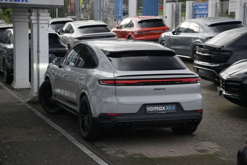 Porsche Cayenne din 2024 cu 22.000 km - oferta POR160665 - foto 7