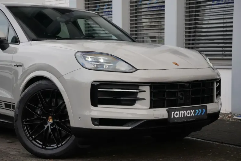 Porsche Cayenne din 2024 cu 22.000 km - oferta POR160665 - foto 12
