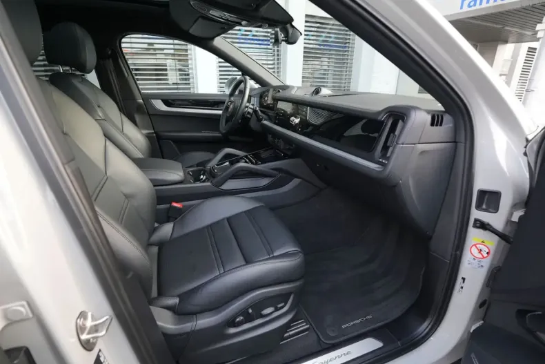 Porsche Cayenne din 2024 cu 22.000 km - oferta POR160665 - foto 47