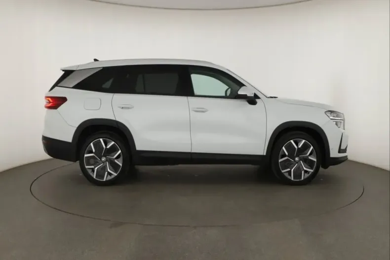 Skoda Kodiaq din 2024 cu 17.179 km - oferta SKO160670 - foto 6