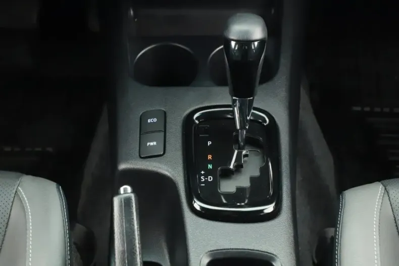 Toyota Hilux din 2023 cu 15.803 km - oferta TOY160672 - foto 10