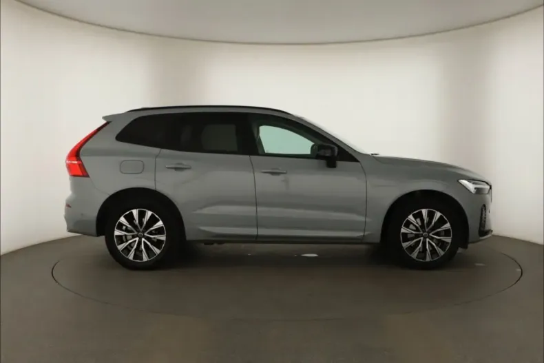 Volvo XC60 din 2023 cu 54.937 km - oferta VOL160674 - foto 6