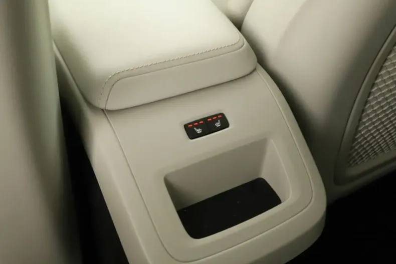 Volvo XC60 din 2023 cu 54.937 km - oferta VOL160674 - foto 17