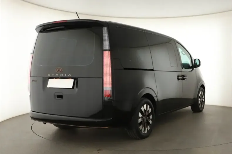Hyundai STARIA din 2023 cu 34.282 km - oferta HYU160675 - foto 5