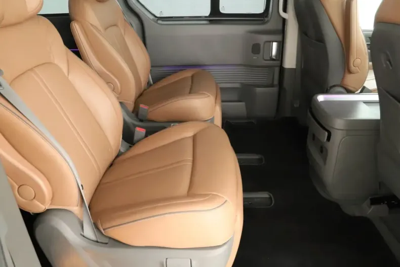 Hyundai STARIA din 2023 cu 34.282 km - oferta HYU160675 - foto 7