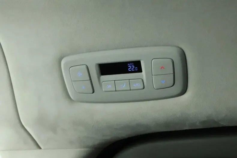 Hyundai STARIA din 2023 cu 34.282 km - oferta HYU160675 - foto 17