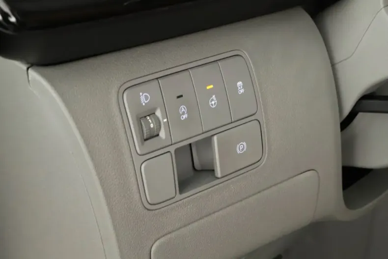 Hyundai STARIA din 2023 cu 34.282 km - oferta HYU160675 - foto 19