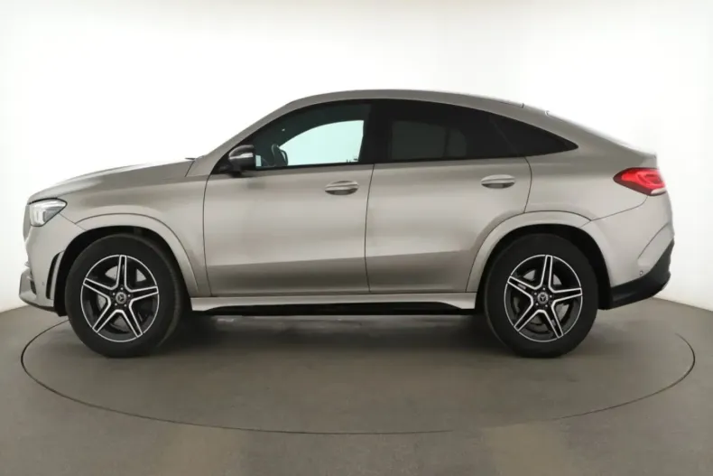 Mercedes-Benz GLE 350 din 2021 cu 135.650 km - oferta MER160680 - foto 3
