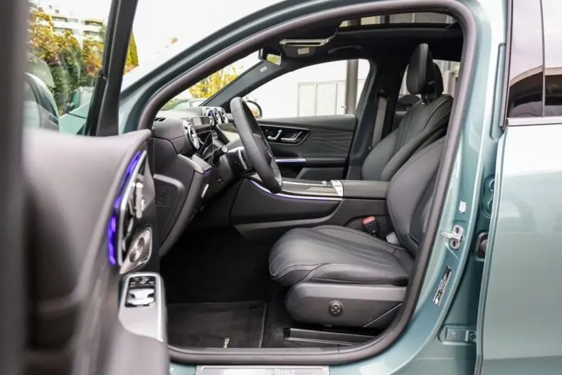 Mercedes-Benz GLC 300 din 2025 cu 14.987 km - oferta MER160683 - foto 13