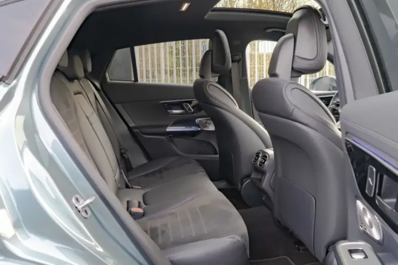 Mercedes-Benz GLC 300 din 2024 cu 24.771 km - oferta MER160687 - foto 9