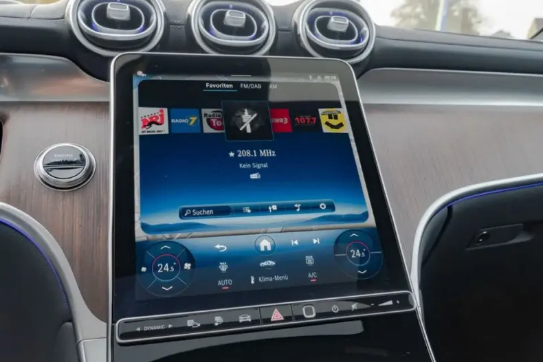 Mercedes-Benz GLC 300 din 2024 cu 24.771 km - oferta MER160687 - foto 21