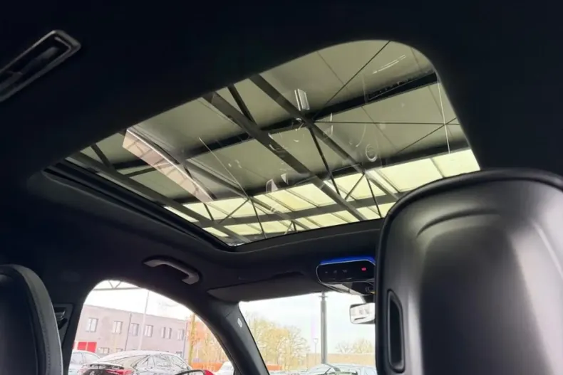 Mercedes-Benz GLC 300 din 2024 cu 4.800 km - oferta MER160688 - foto 6