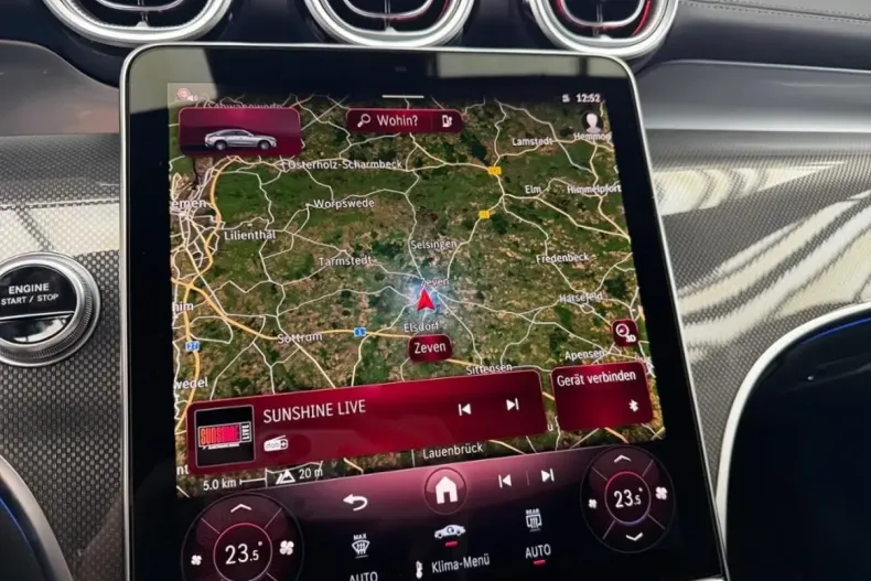 Mercedes-Benz GLC 300 din 2024 cu 4.800 km - oferta MER160688 - foto 9