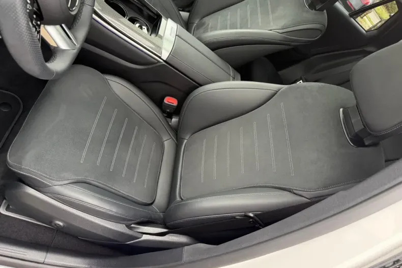 Mercedes-Benz GLC 300 din 2025 cu 8.886 km - oferta MER160690 - foto 18