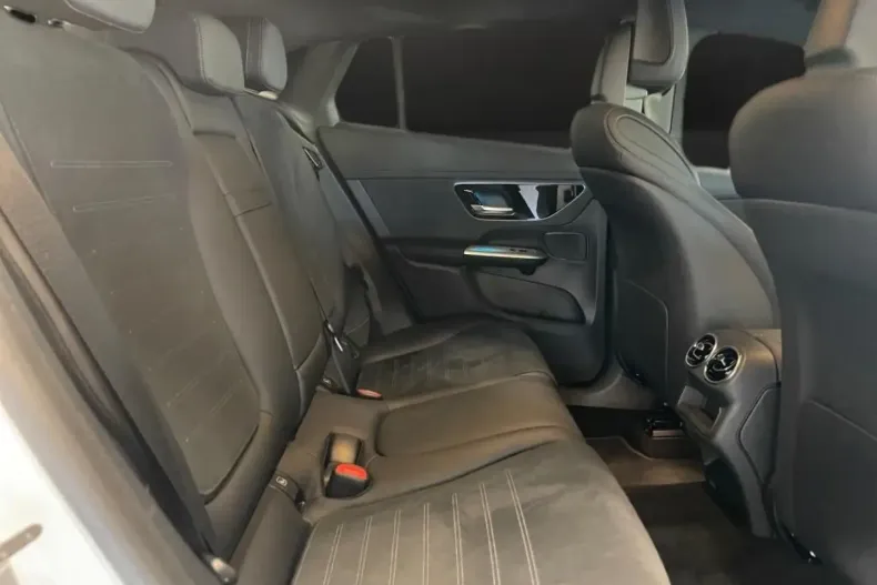 Mercedes-Benz GLC 300 din 2024 cu 19.900 km - oferta MER160692 - foto 13