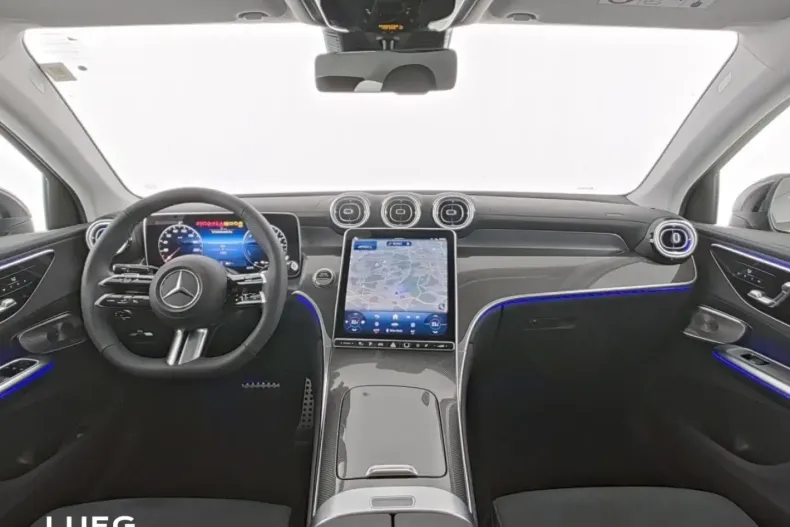 Mercedes-Benz GLC 300 din 2025 cu 7.986 km - oferta MER160693 - foto 4