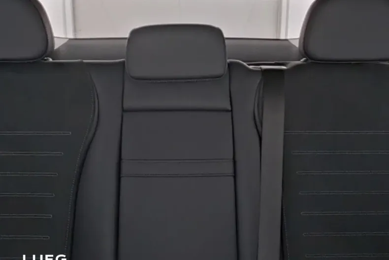 Mercedes-Benz GLC 300 din 2025 cu 7.986 km - oferta MER160693 - foto 6