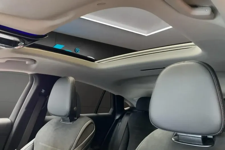 Mercedes-Benz GLC 300 din 2024 cu 8.068 km - oferta MER160694 - foto 12