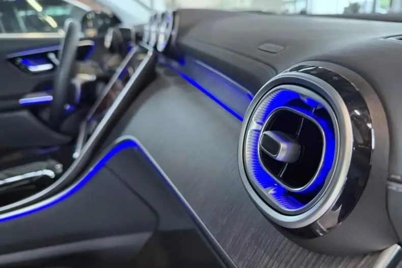 Mercedes-Benz GLC 300 din 2024 cu 24.800 km - oferta MER160695 - foto 12