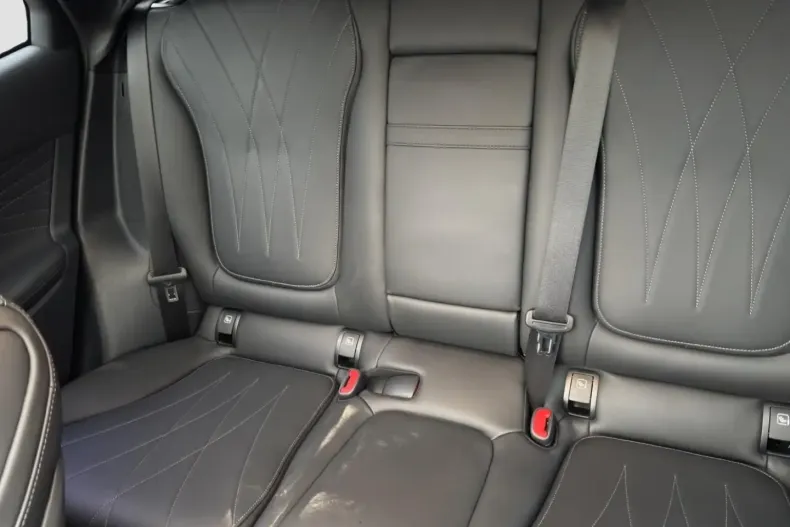 Mercedes-Benz GLC 300 din 2023 cu 62.687 km - oferta MER160696 - foto 17