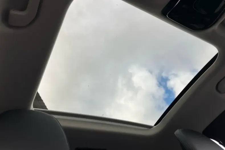 Mercedes-Benz GLC 300 din 2024 cu 39.900 km - oferta MER160701 - foto 18