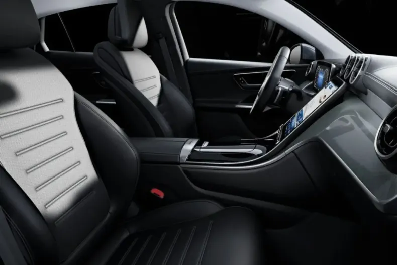 Mercedes-Benz GLC 300 din 2025 cu 24.454 km - oferta MER160702 - foto 12