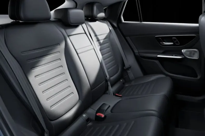 Mercedes-Benz GLC 300 din 2025 cu 24.454 km - oferta MER160702 - foto 13