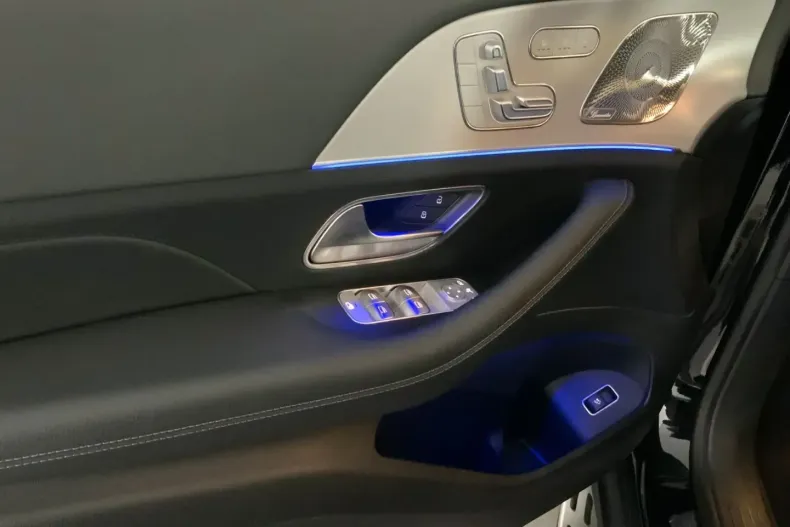 Mercedes-Benz GLE 350 din 2024 cu 5.464 km - oferta MER160710 - foto 12