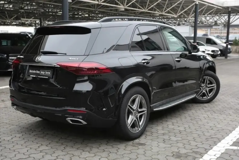 Mercedes-Benz GLE 400 din 2025 cu 5.600 km - oferta MER160726 - foto 3
